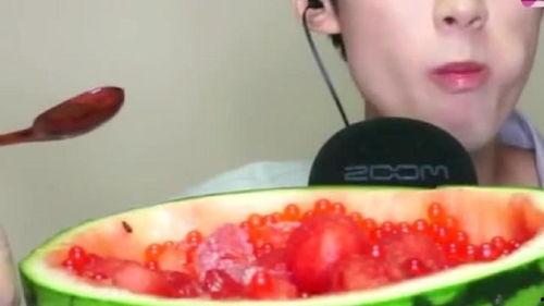 火瓜吃西瓜视频大全集,趣味视频大全集欢乐盘点