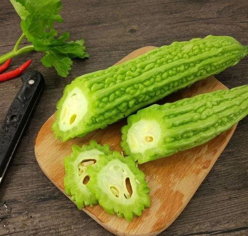 海南人吃蜜瓜视频,舌尖上的热带风情