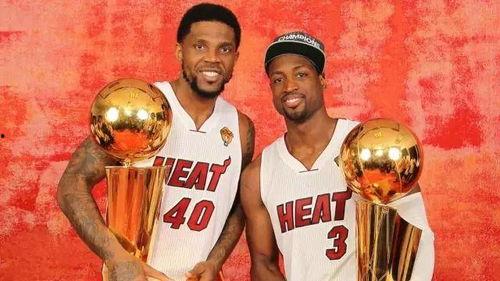 詹韦吃瓜完整视频,一场篮球场上的趣味盛宴