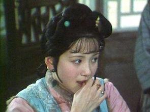 老阿姨嗑瓜子吃瓜视频,揭秘生活百态